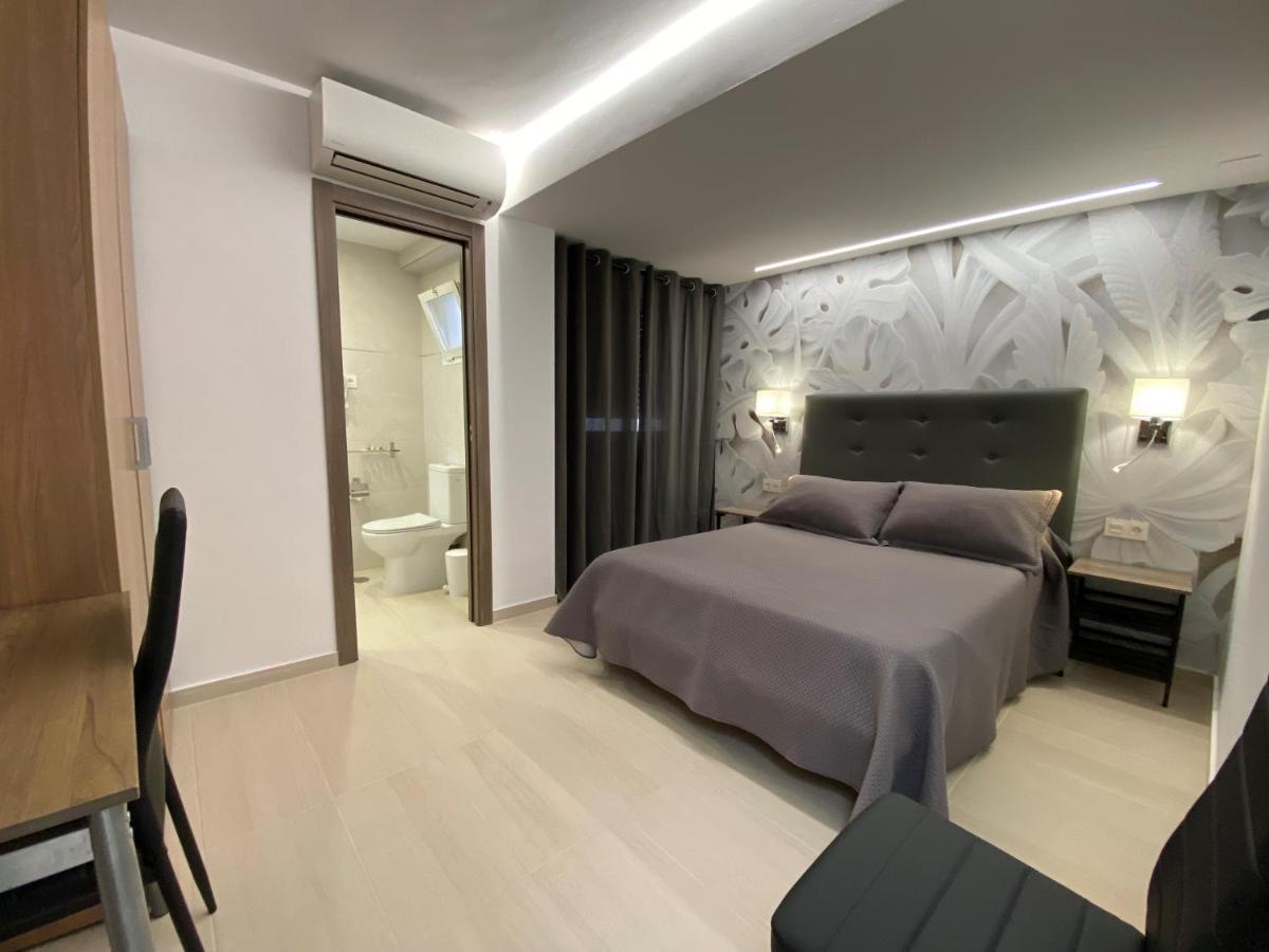 Hostal La Pilarica Marbella Luaran gambar