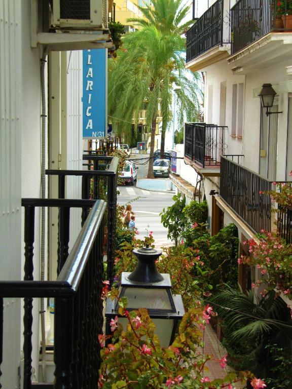 Hostal La Pilarica Marbella Luaran gambar