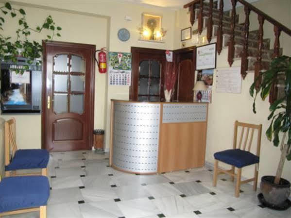 Hostal La Pilarica Marbella Luaran gambar