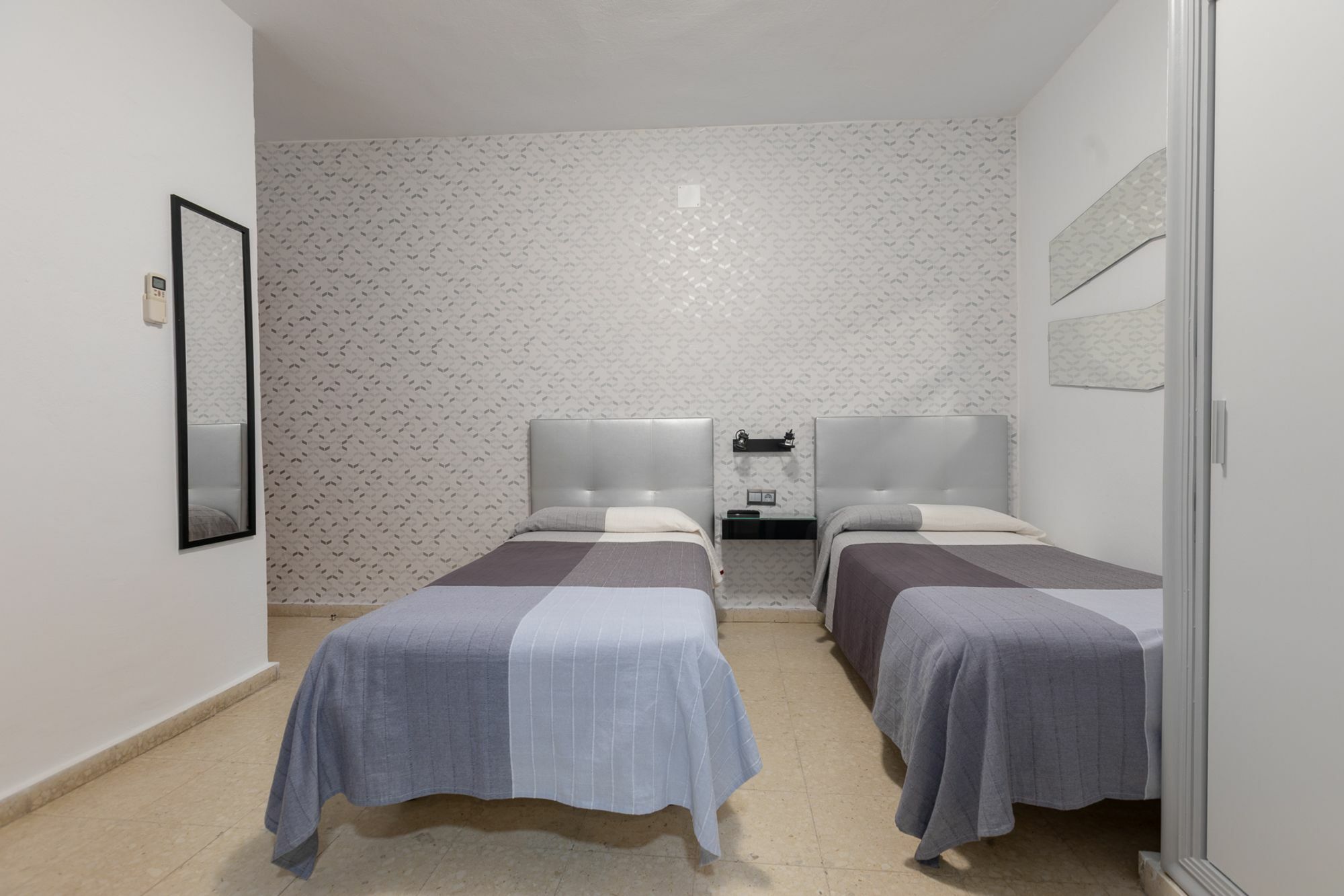 Hostal La Pilarica Marbella Luaran gambar
