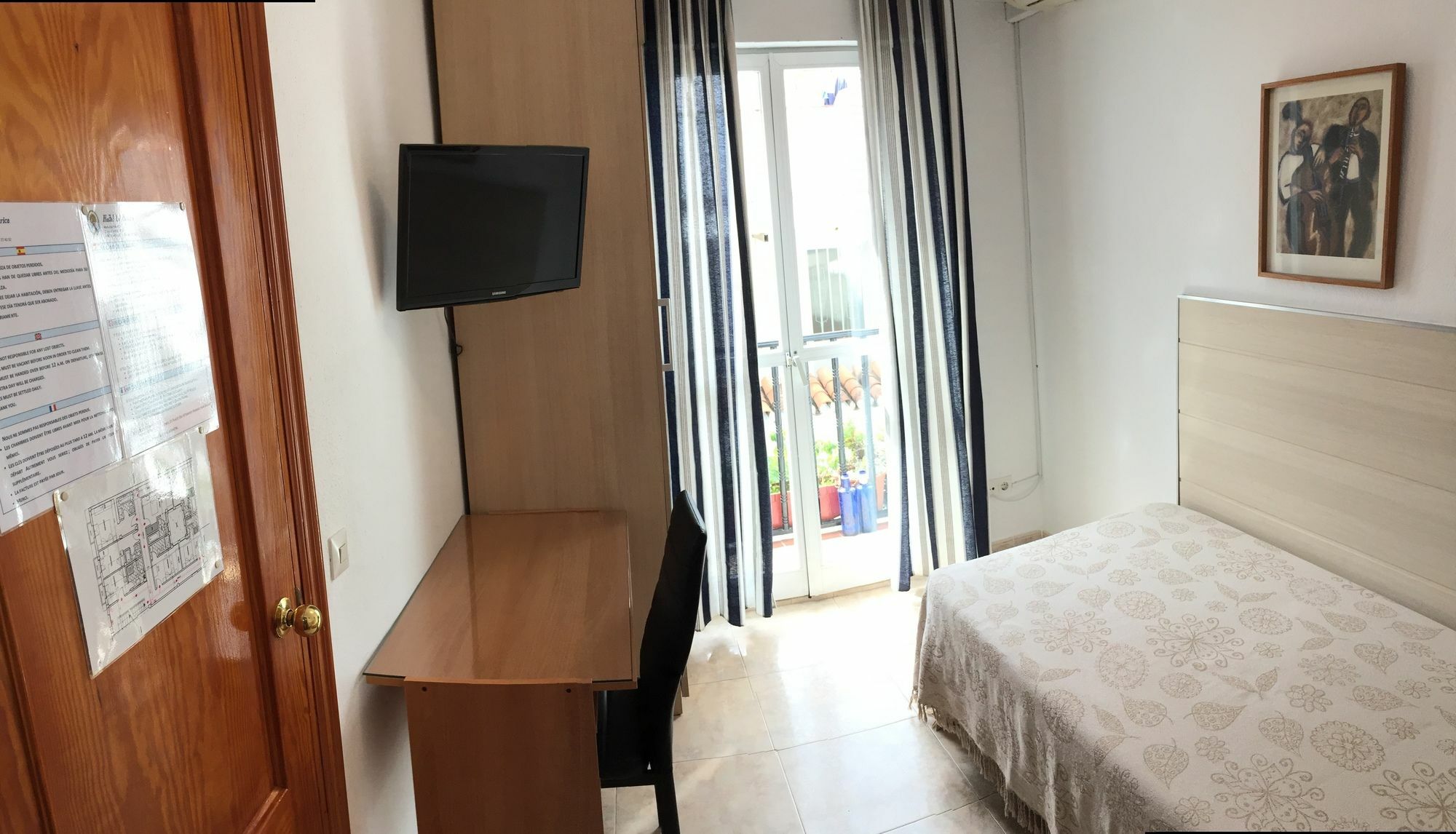 Hostal La Pilarica Marbella Luaran gambar